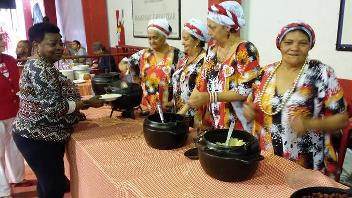 Feijoada será em homenagem ao Outubro Rosa