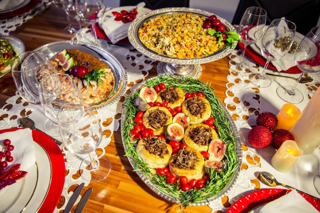  Gastronomia oferece seu serviço de buffet para festas de final de ano