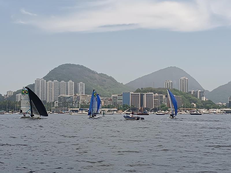 1 Trofeu de vela feminina